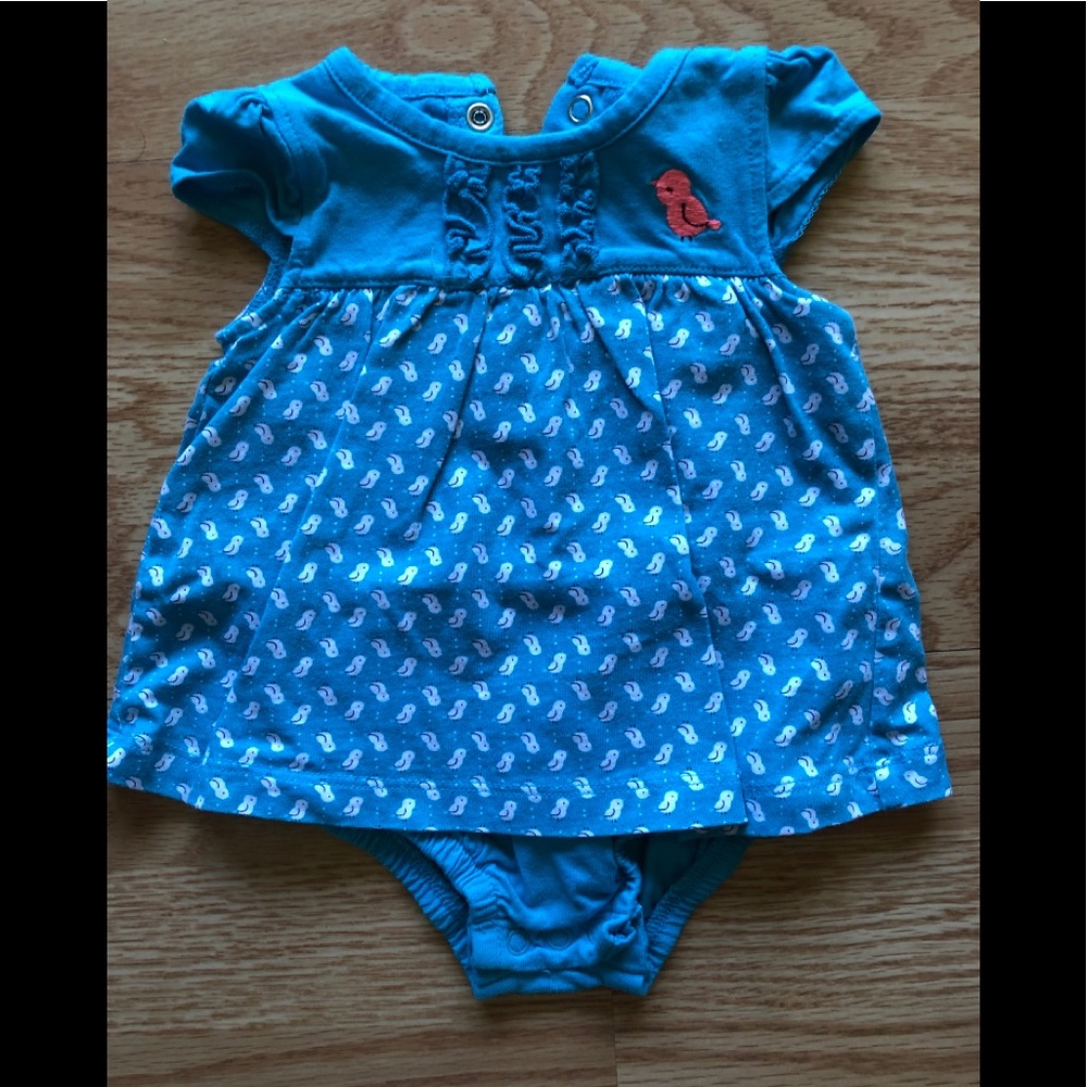 One pc dress. Wore 1X and outgrew as babies do 😢